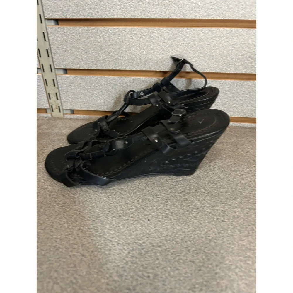 Black Strappy Carved Wedge Sandals Womens 7.5 M Studded Boho Edgy